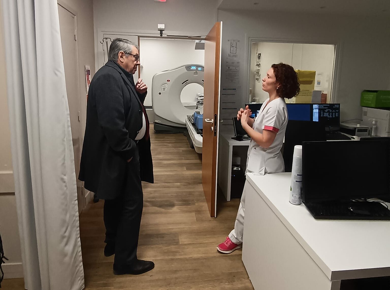 Visite du maire de dunkerque Jean Bodart - Institut Andrée Dutreix, centre de cancérologie Dunkerque